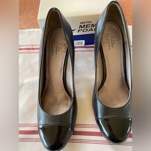 Life Stride Black Women's Heels with Memory Foam